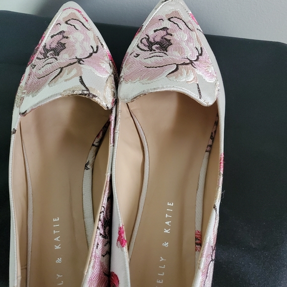 Kelly and Katie Womens size 11 Flats - Picture 2 of 5